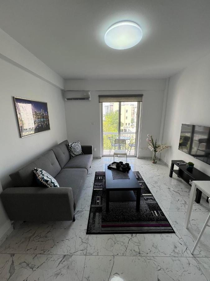 Amalia Residences Nikosia Exterior foto